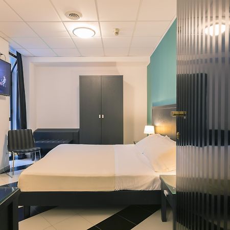 Executive Business Hotel Bari Bagian luar foto