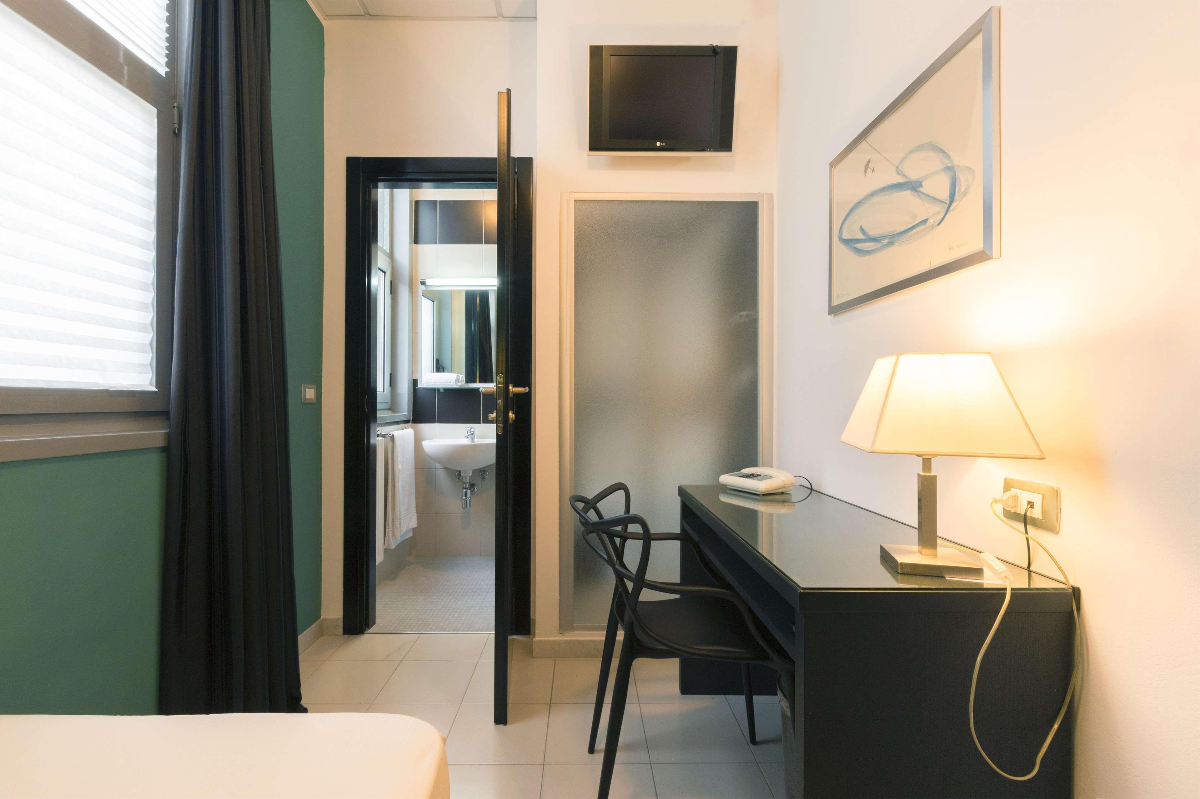 Executive Business Hotel Bari Bagian luar foto
