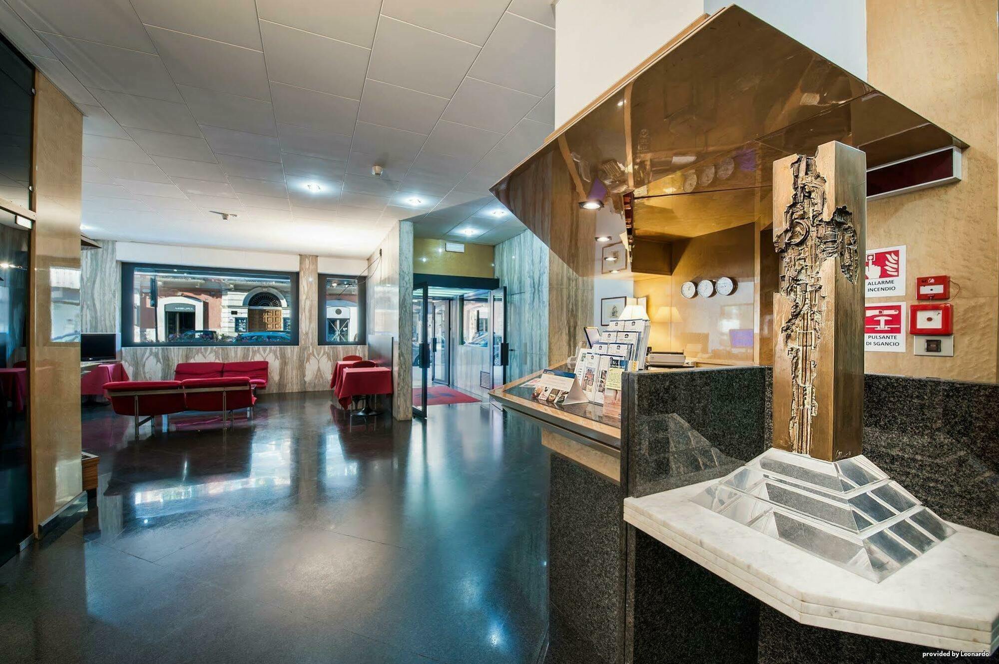 Executive Business Hotel Bari Bagian luar foto