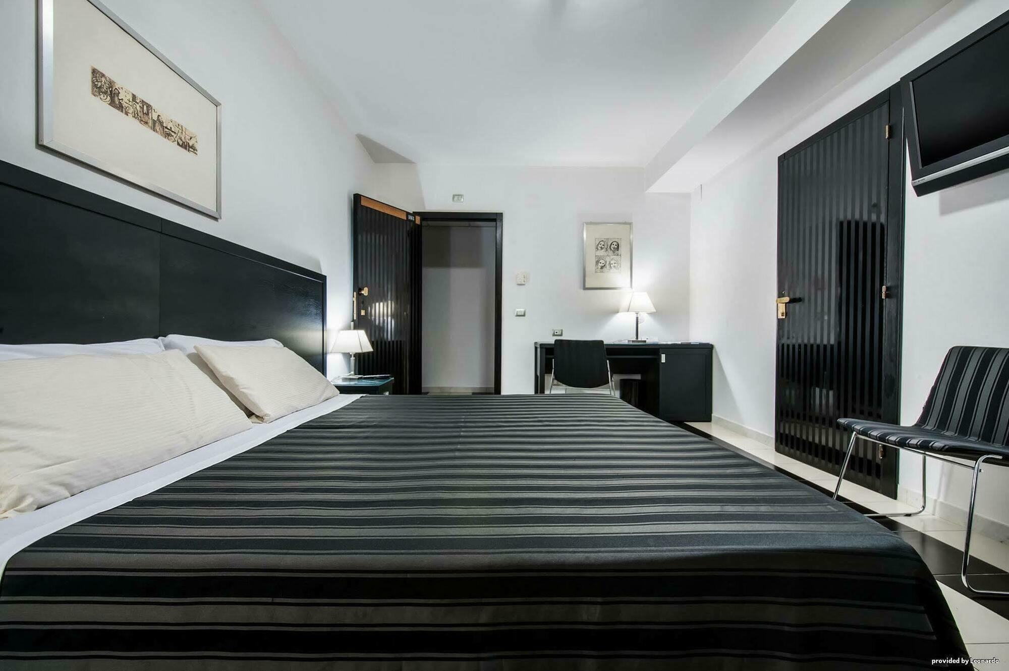 Executive Business Hotel Bari Bagian luar foto