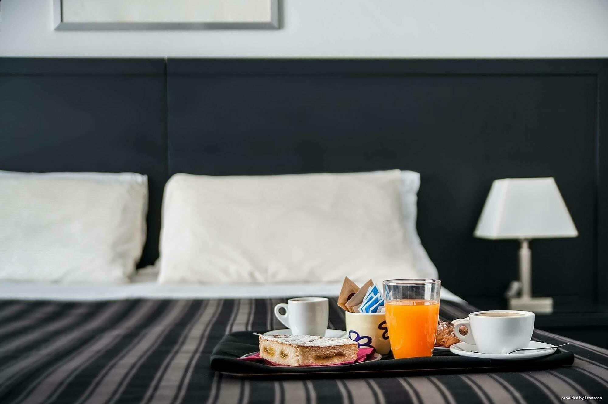 Executive Business Hotel Bari Bagian luar foto